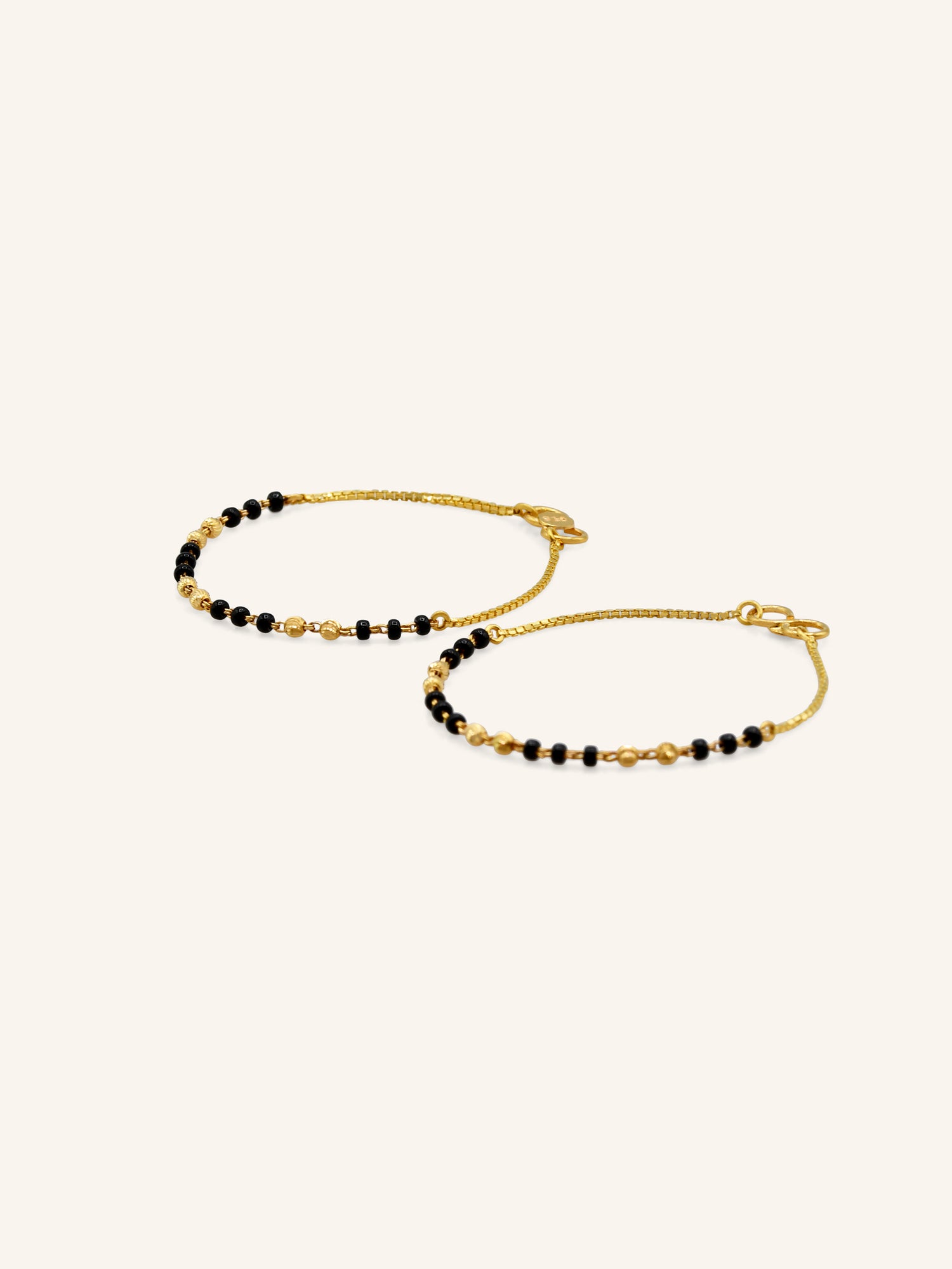 22ct Gold Black Bead Bracelet