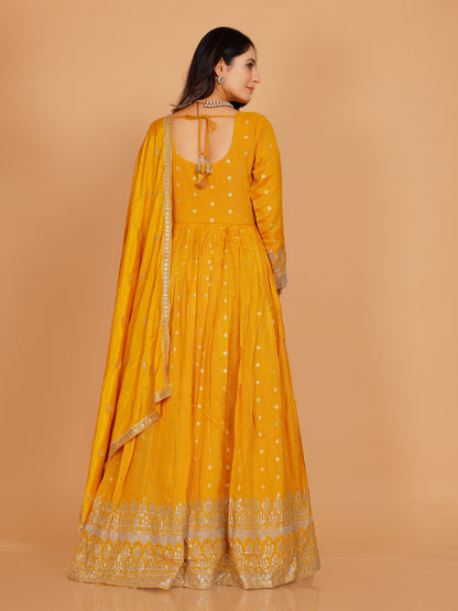 Tanisha Gown With Dupatta - Roop Darshan