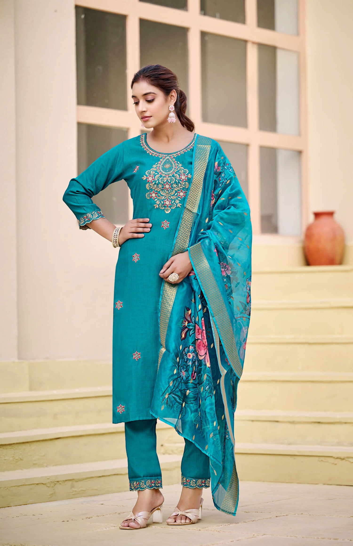 Ruhi Kamiz &amp; Pant