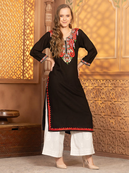 Nisha Kurti