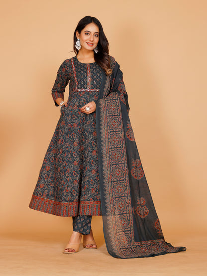 Tanya Flair Suit - Roop Darshan