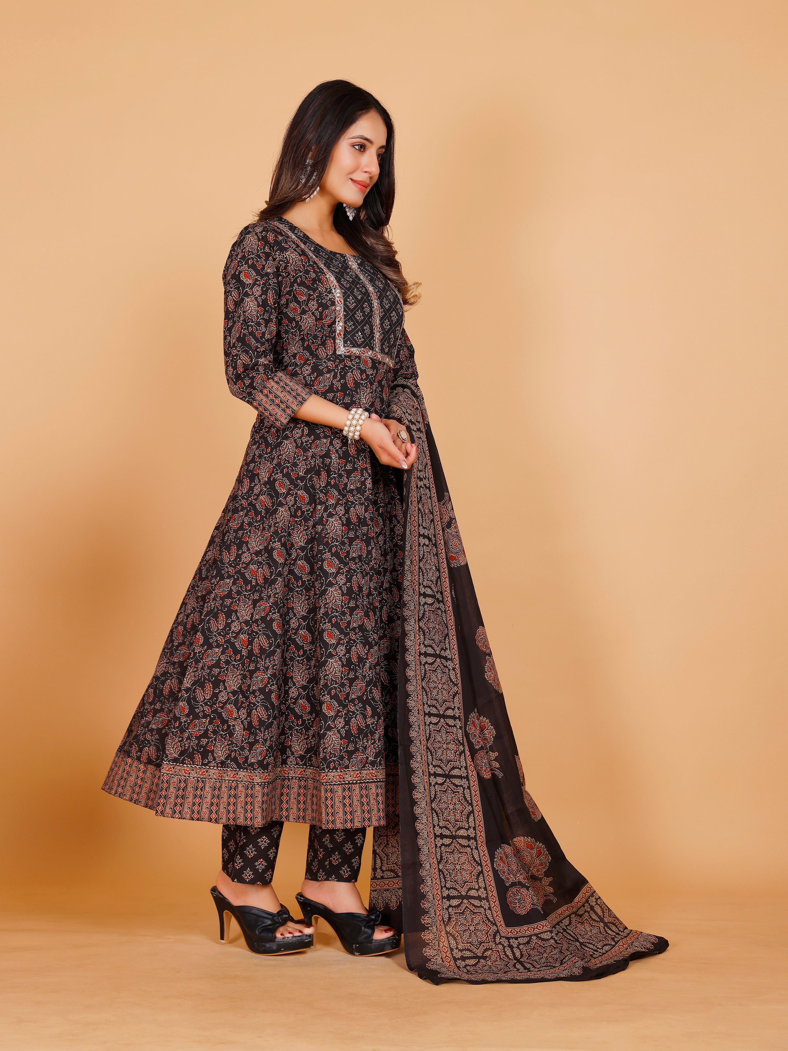 Tanya Flair Suit - Roop Darshan