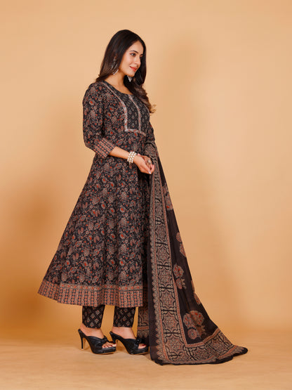 Tanya Flair Suit - Roop Darshan