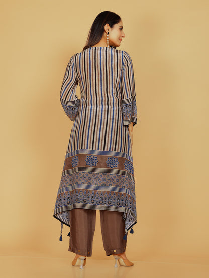 Lavanya Kamiz &amp; Pant - Roop Darshan