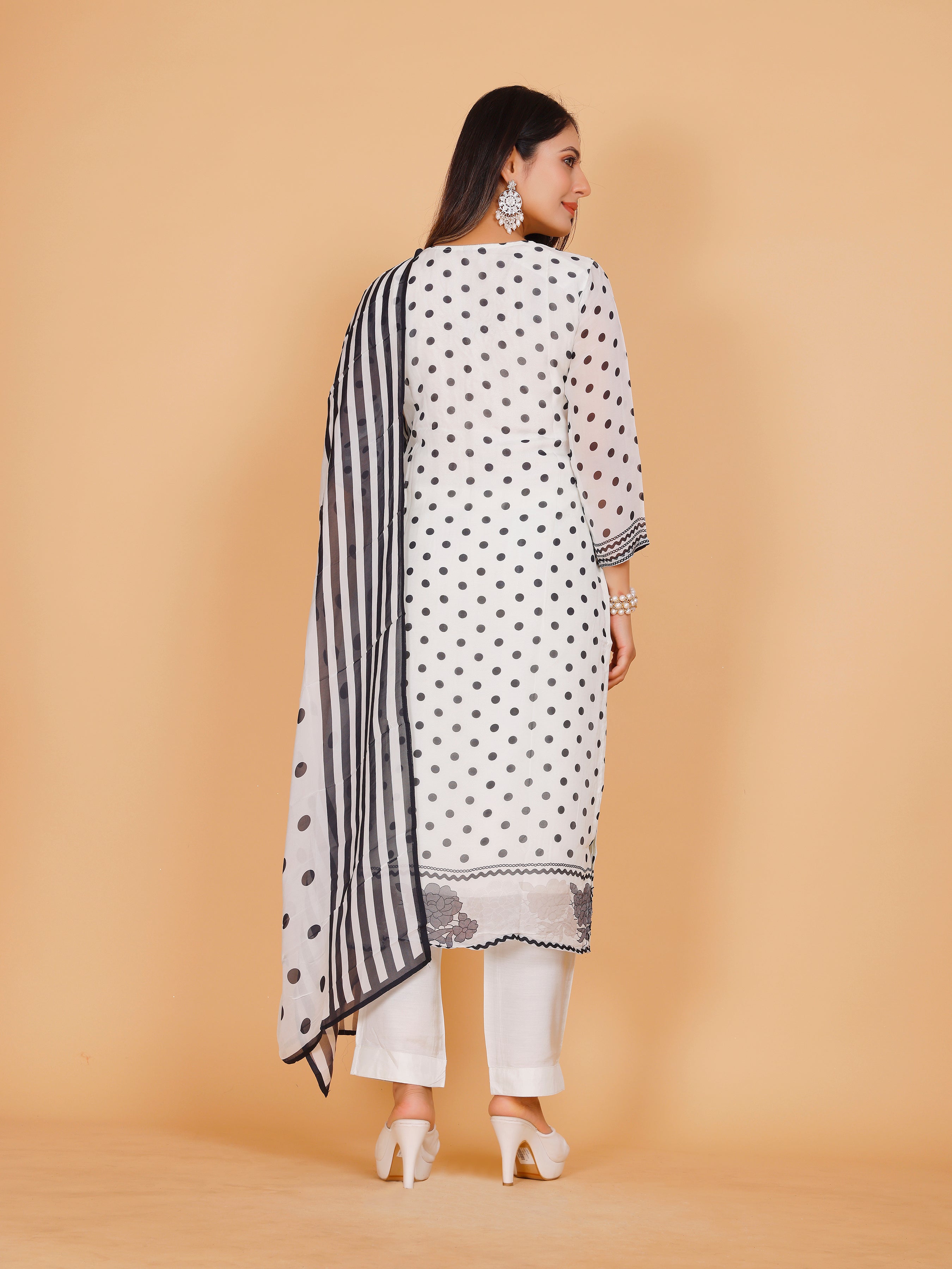 Adhya Kamiz &amp; Pant - Roop Darshan