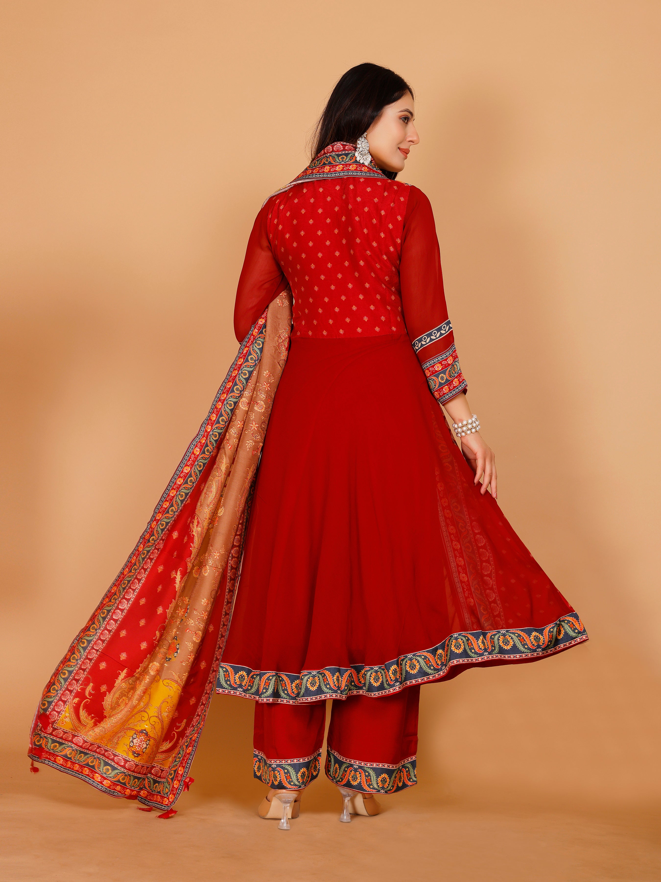 Jessica Kamiz &amp; Pant - Roop Darshan