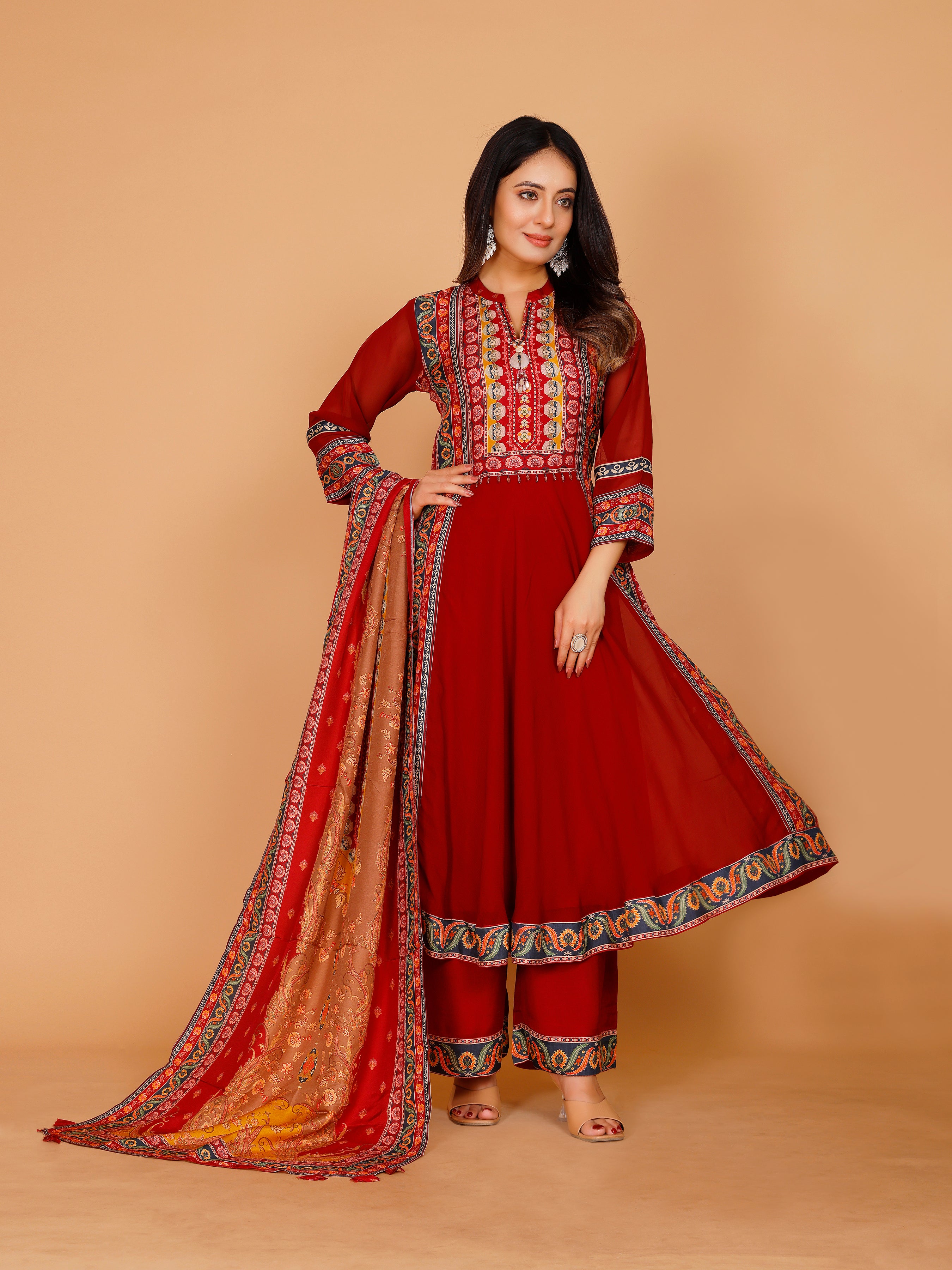 Jessica Kamiz &amp; Pant - Roop Darshan