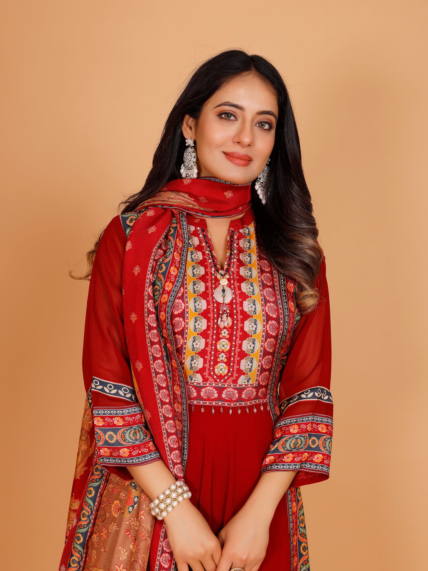 Jessica Kamiz &amp; Pant - Roop Darshan