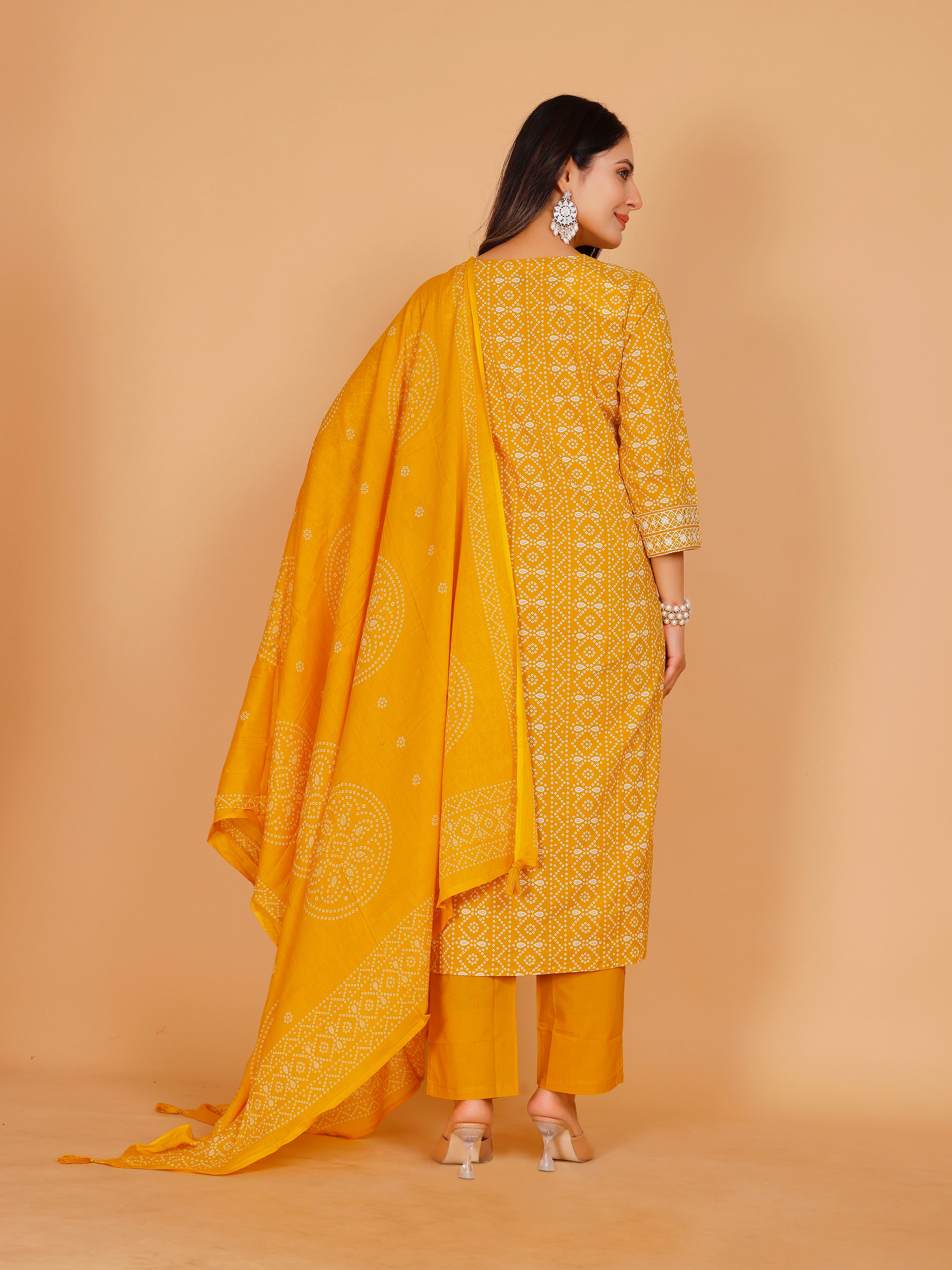 Mihika Kamiz &amp; Pant - Roop Darshan