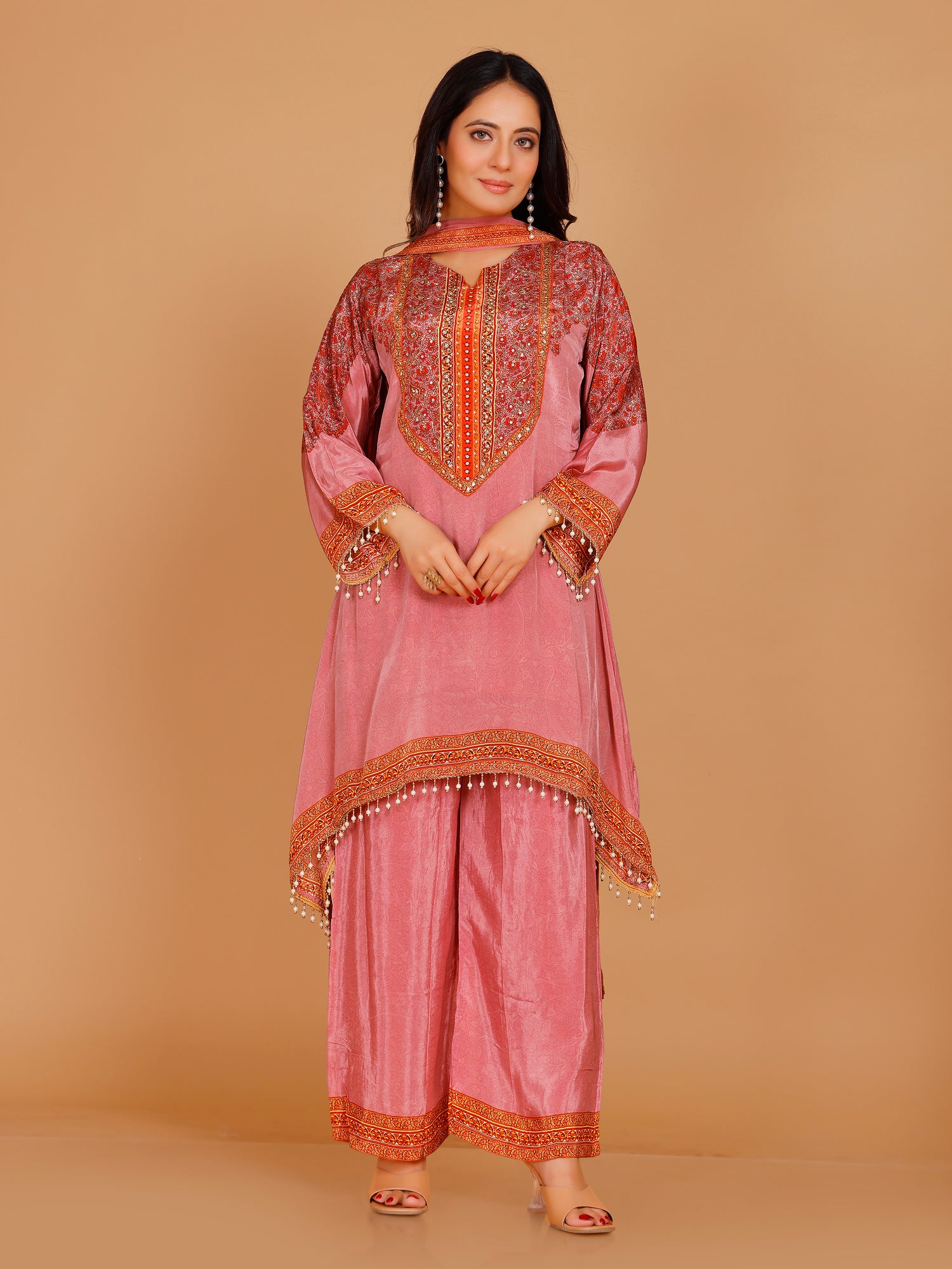 Sharvani Kamiz &amp; Pant - Roop Darshan