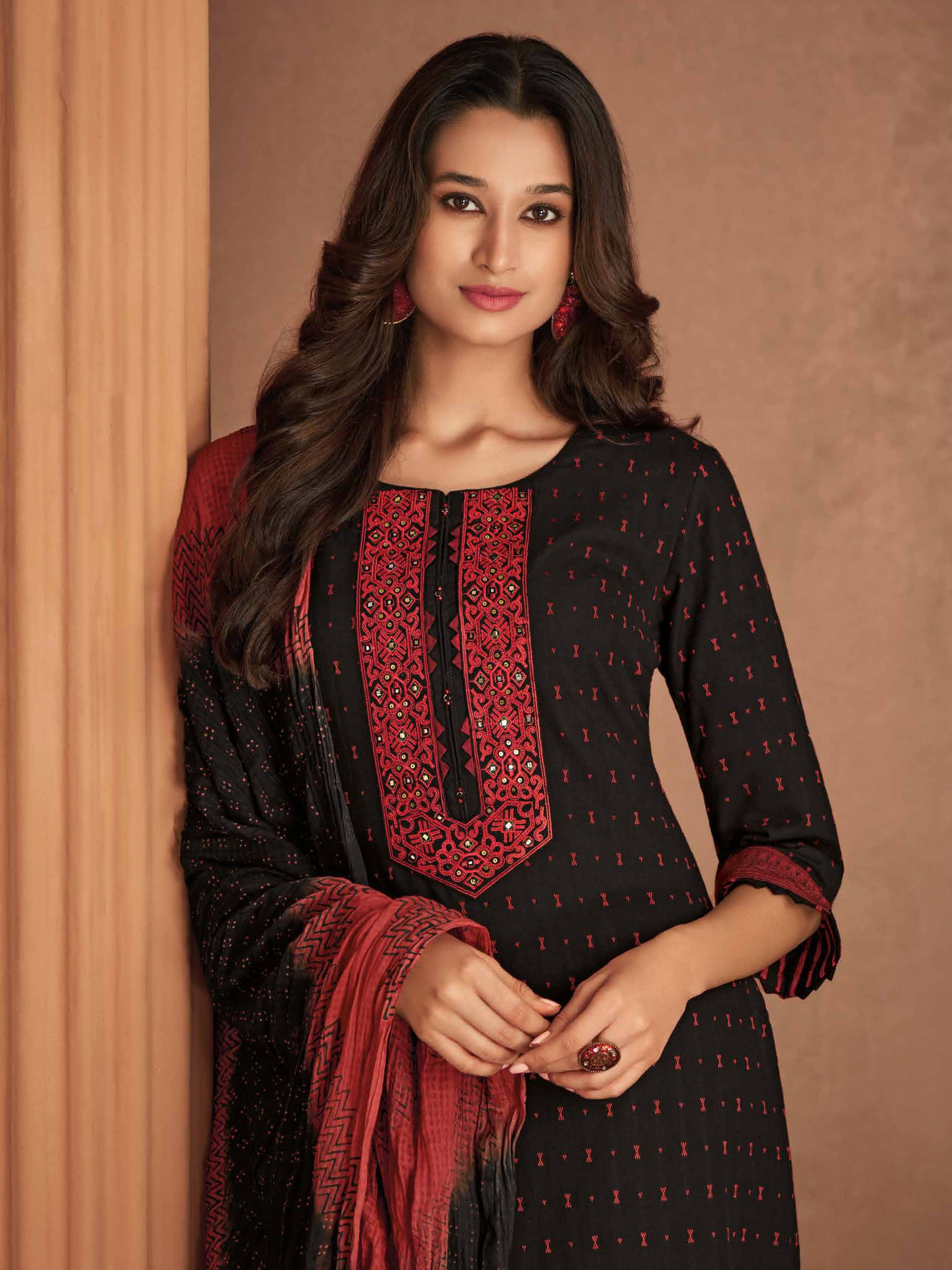 Abhira Kamiz &amp; Pant