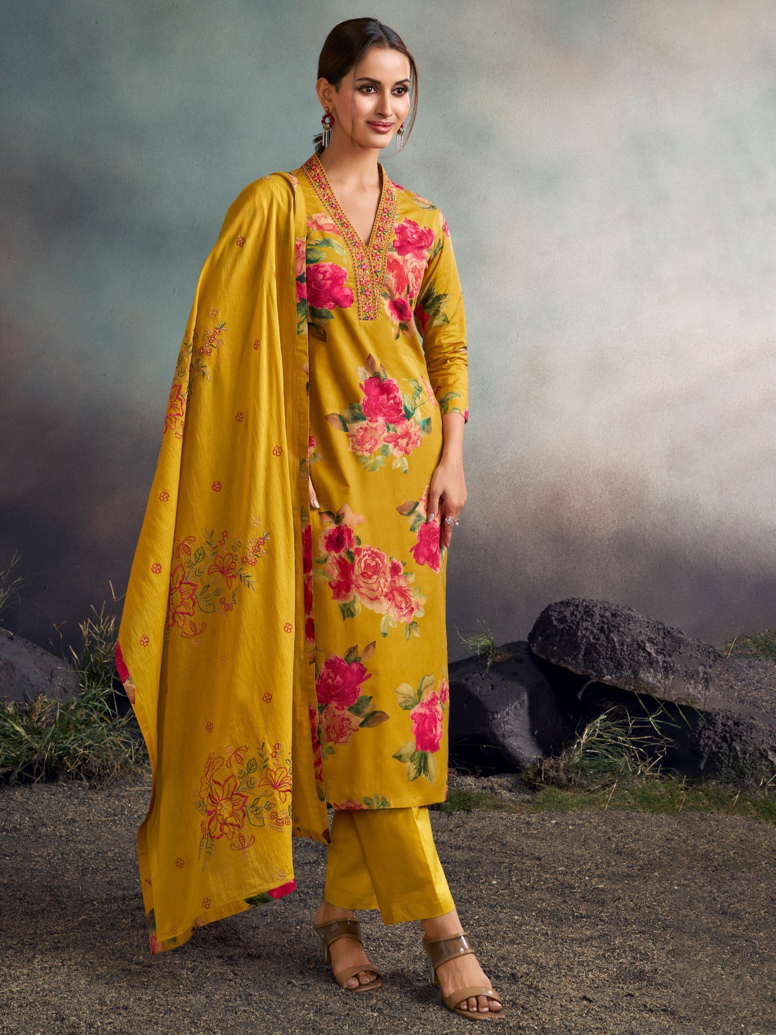 Eshani Kamiz &amp; Pant - Roop Darshan