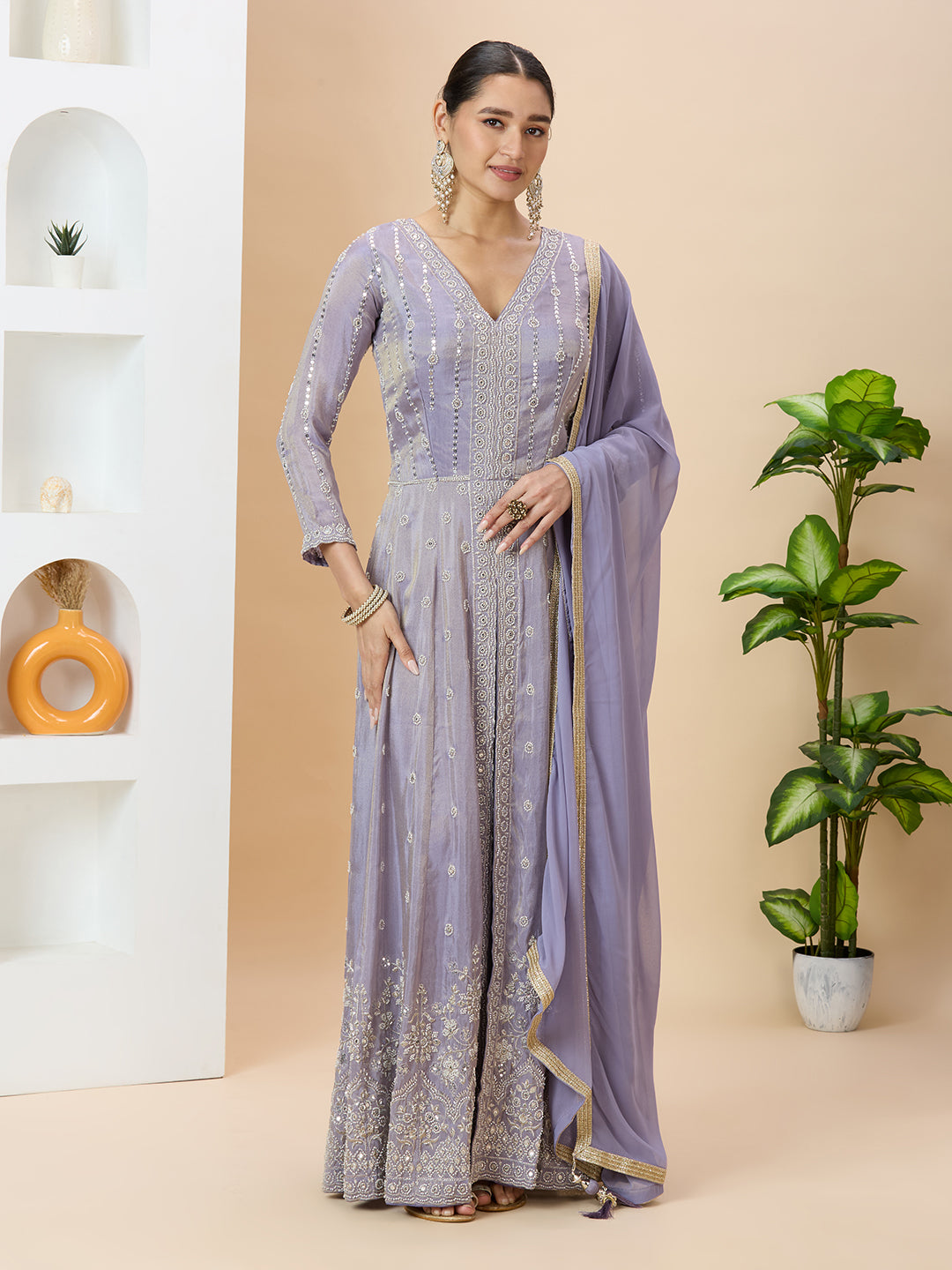Veena Flair Suit - Roop Darshan