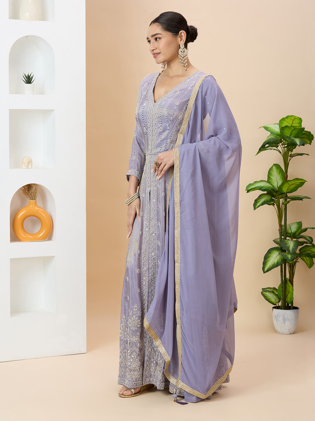 Veena Flair Suit - Roop Darshan
