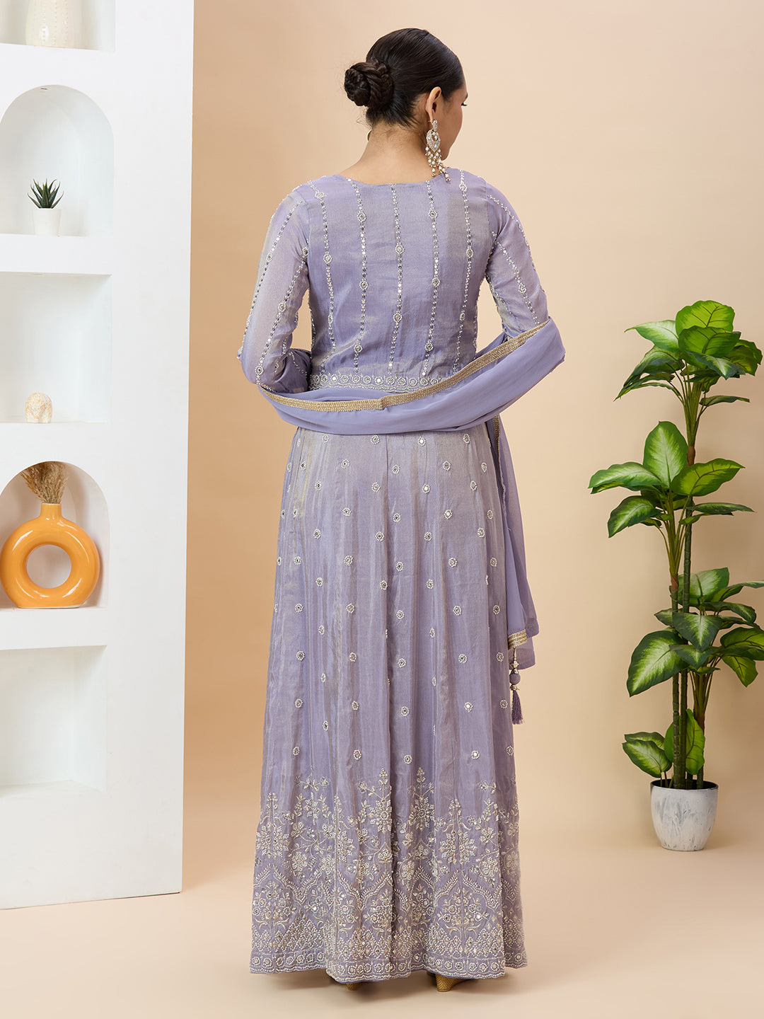 Veena Flair Suit - Roop Darshan