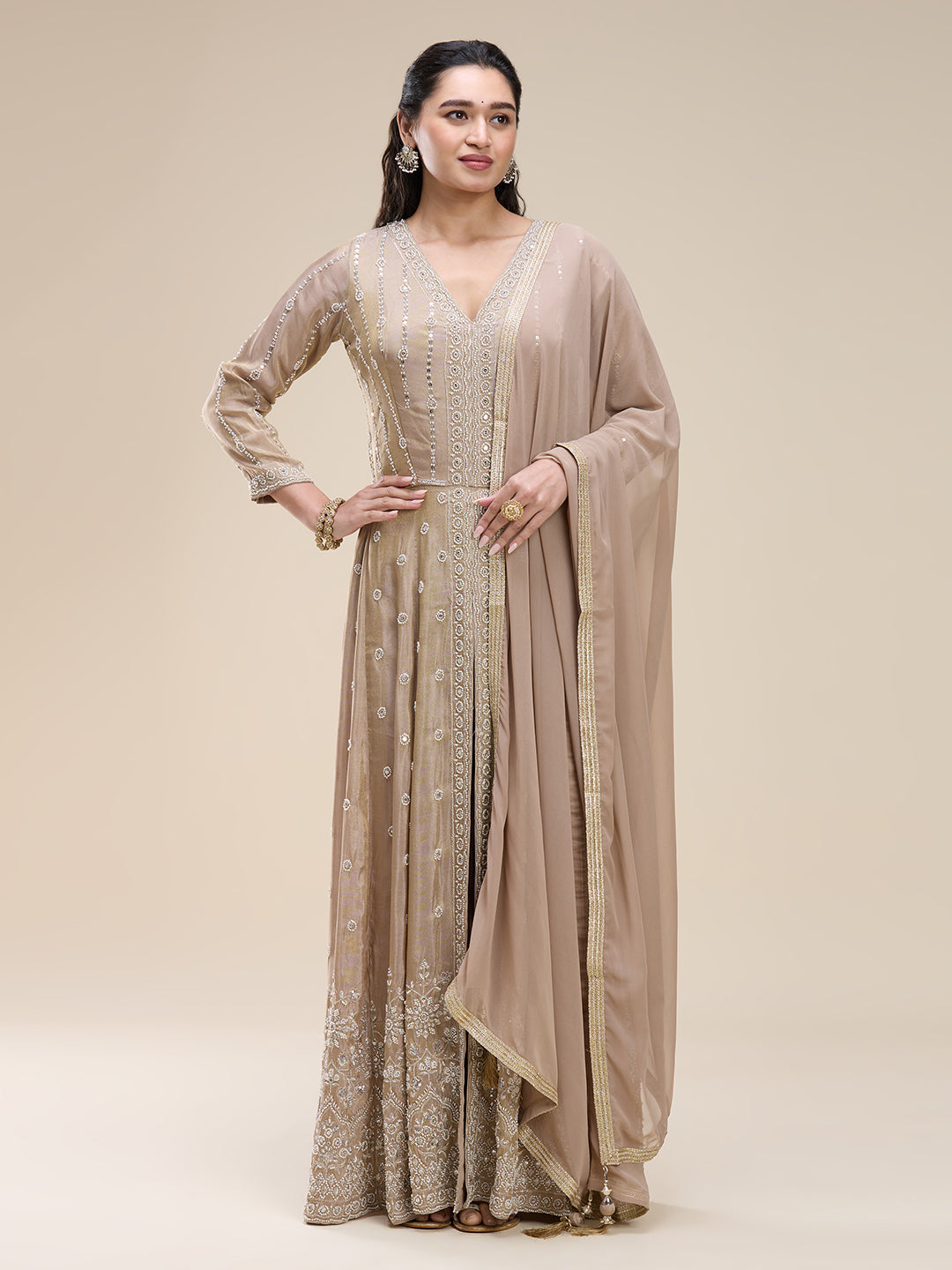 Veena Flair Suit - Roop Darshan