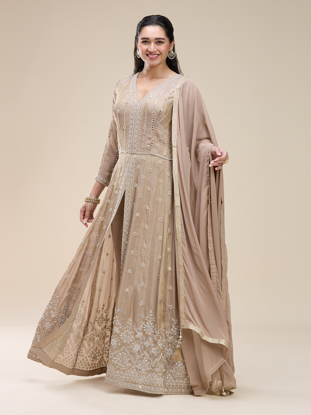 Veena Flair Suit - Roop Darshan