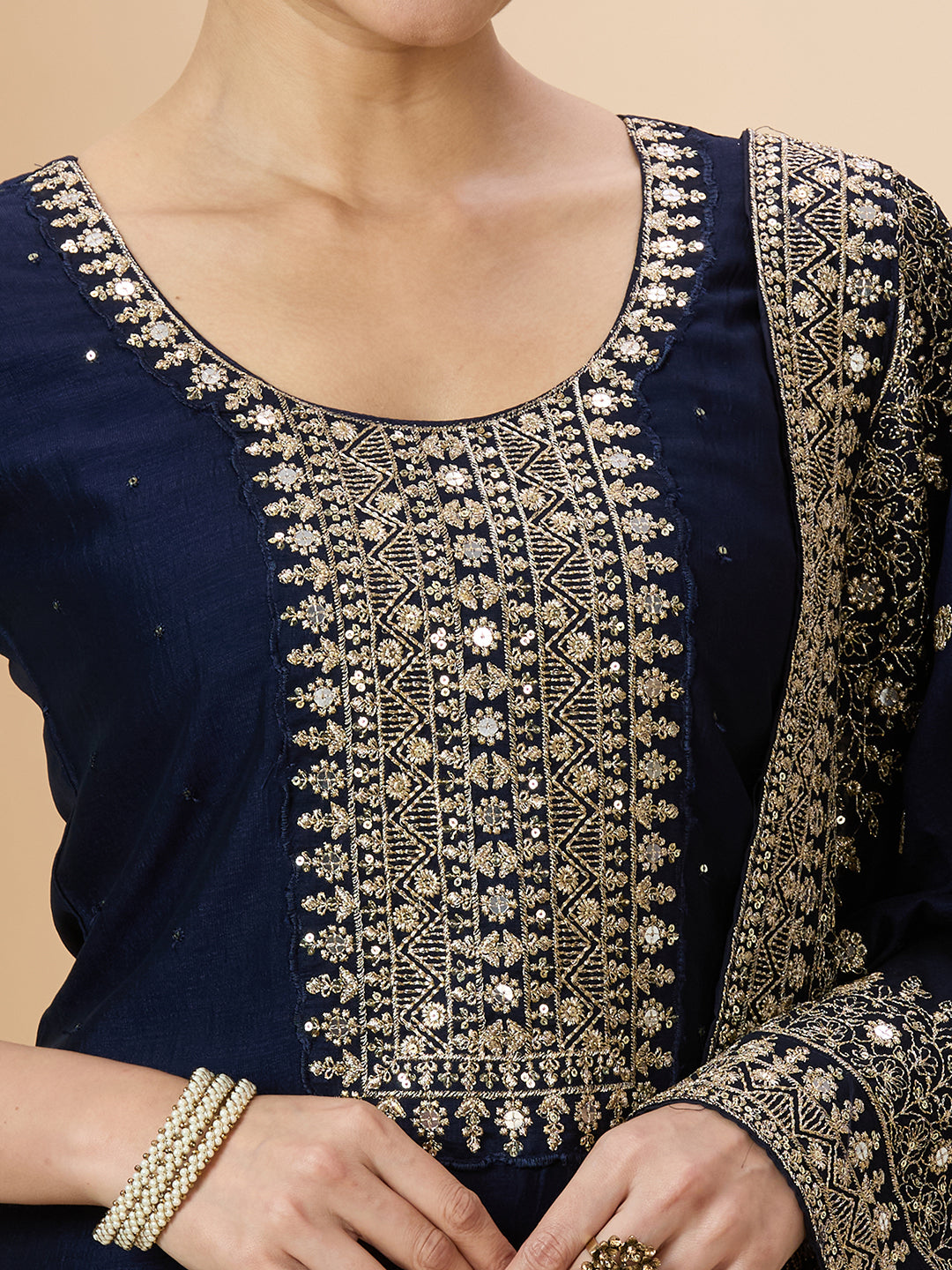 Manya Kamiz &amp; Pant - Roop Darshan
