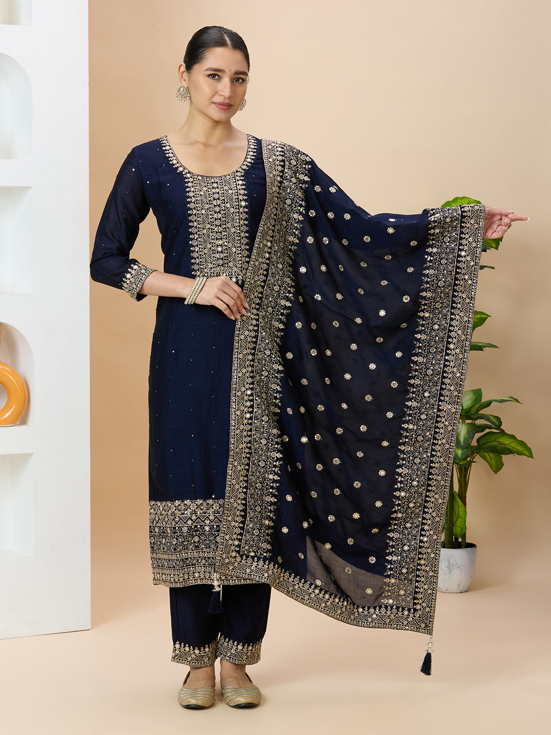 Manya Kamiz &amp; Pant - Roop Darshan