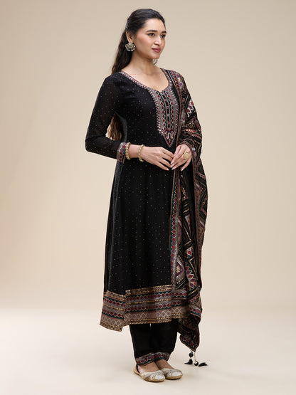 Mahira Flair Suit - Roop Darshan