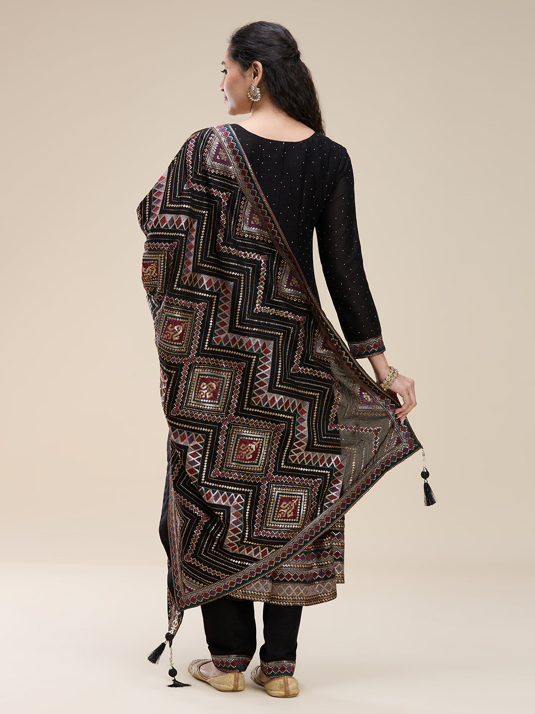 Mahira Flair Suit - Roop Darshan