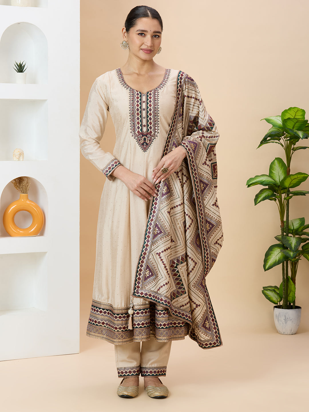 Mahira Flair Suit - Roop Darshan