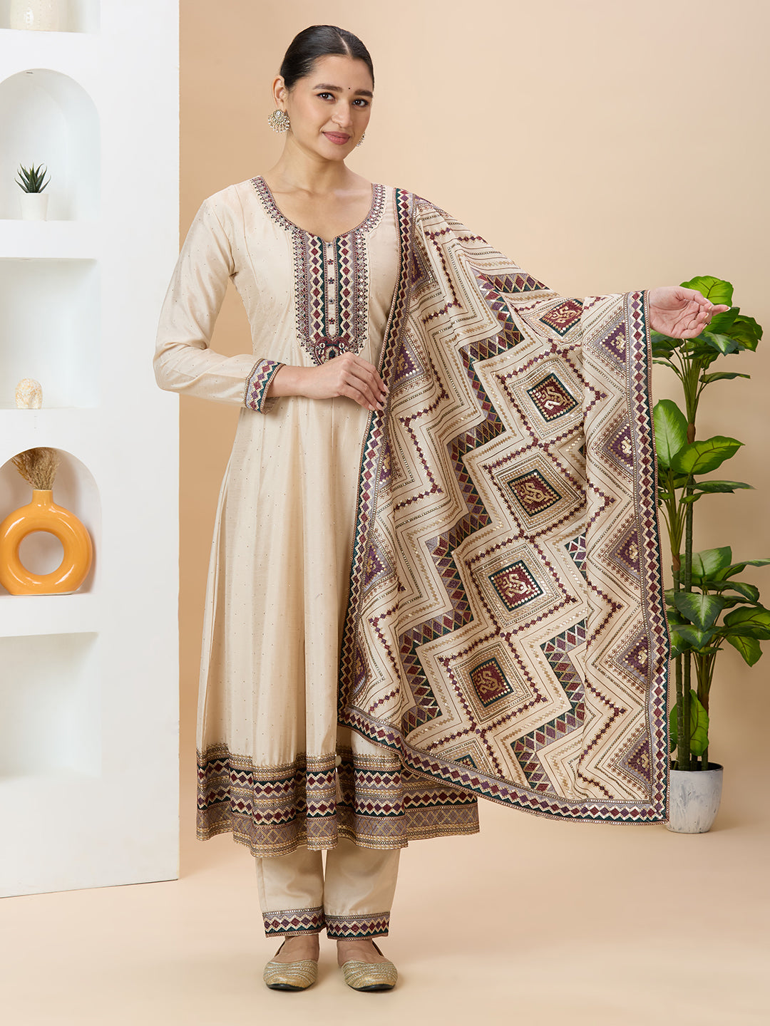 Mahira Flair Suit - Roop Darshan