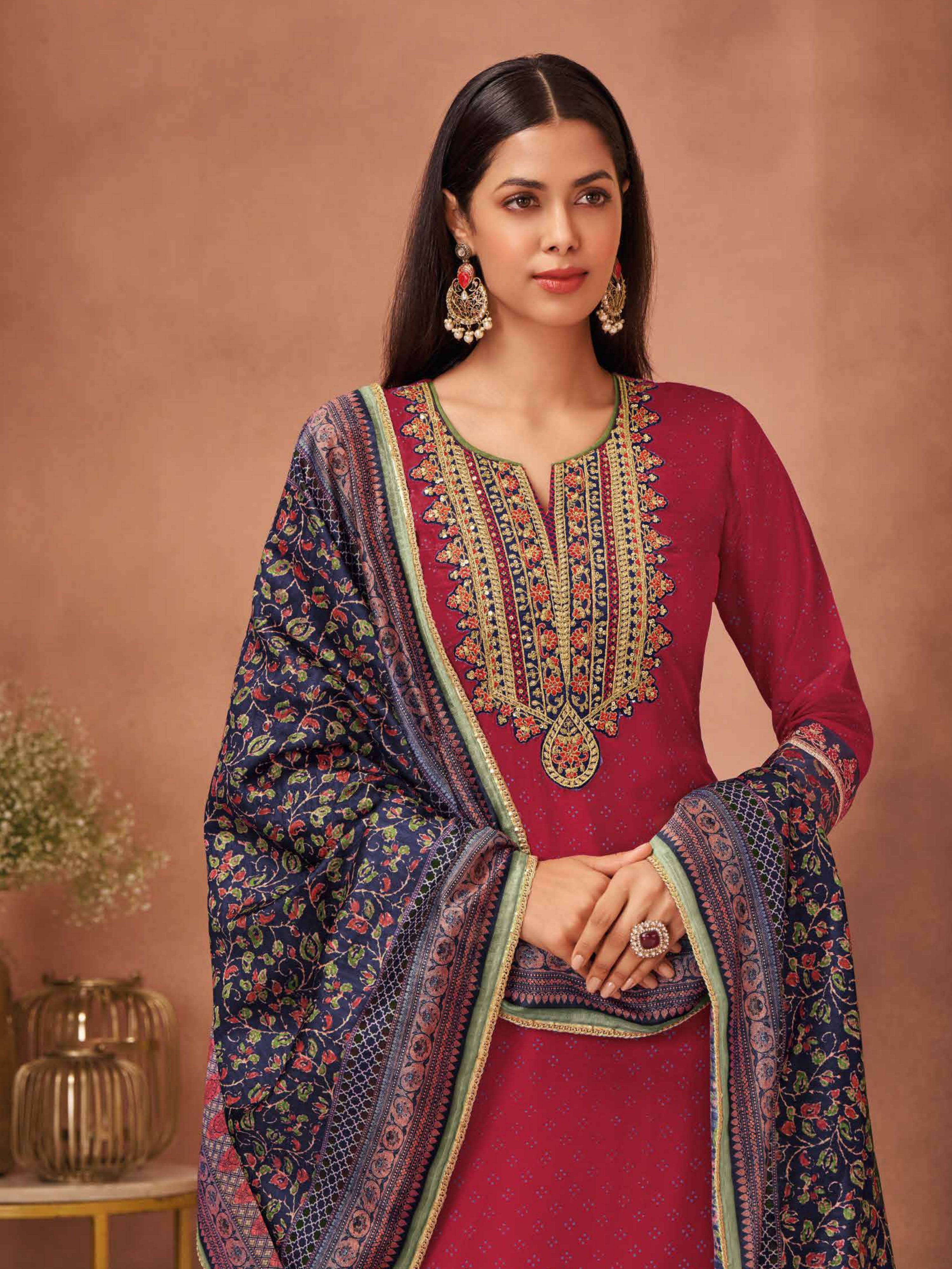 Navya Kamiz &amp; Pant - Roop Darshan