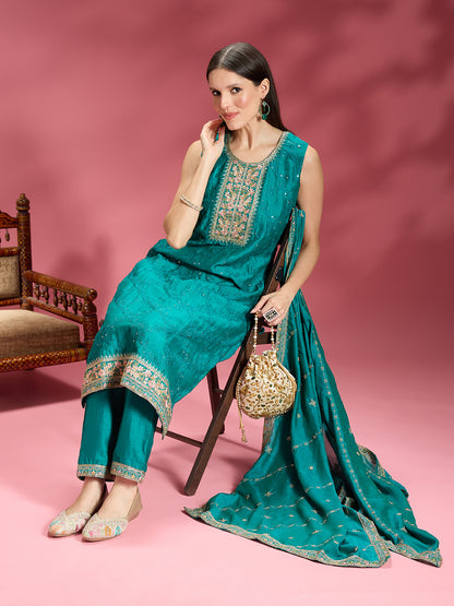 Vahida Silk Straight Suit