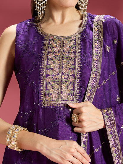 Vahida Silk Straight Suit