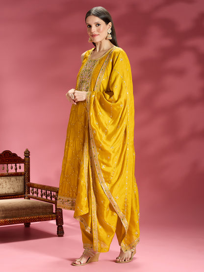 Vahida Silk Straight Suit