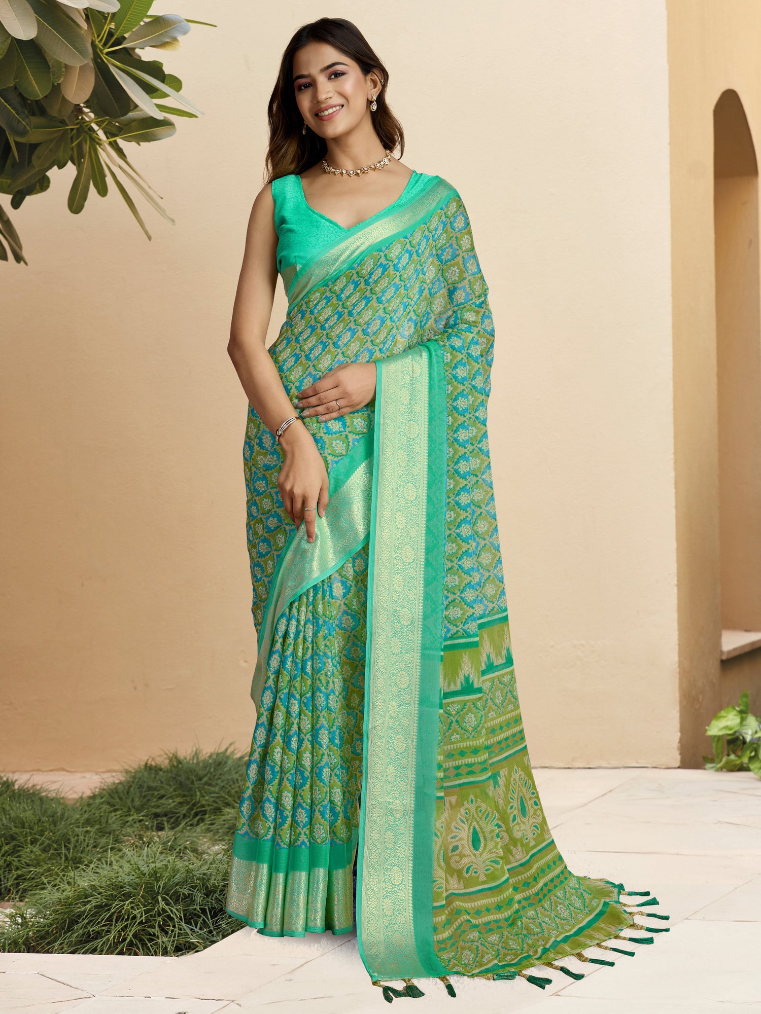 Abhisha Saree