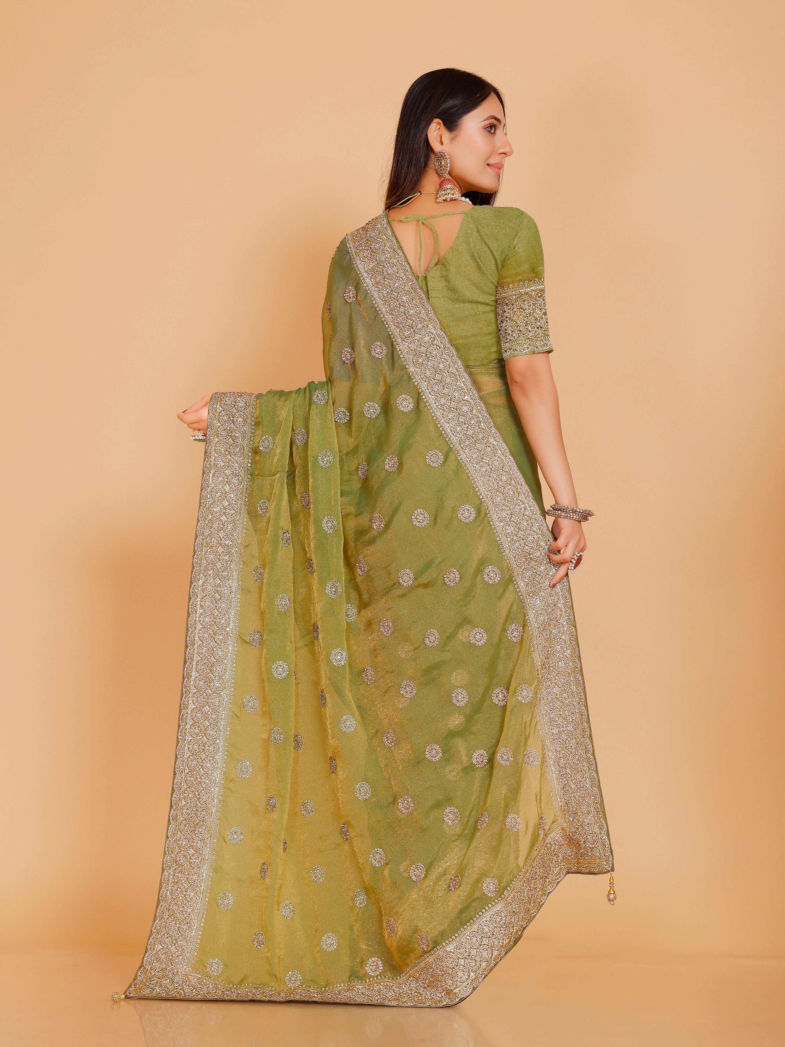 Shivali Saree