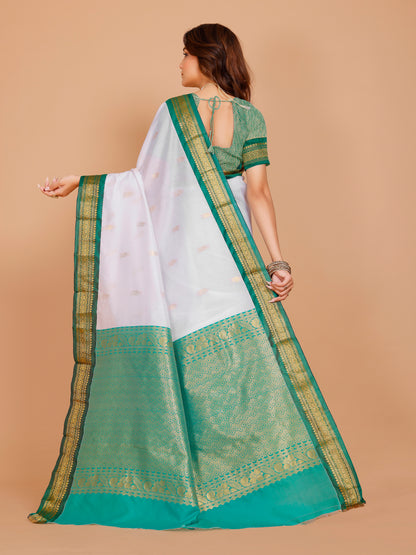 Aavika Saree