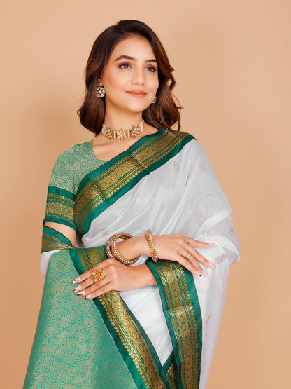 Aavika Saree