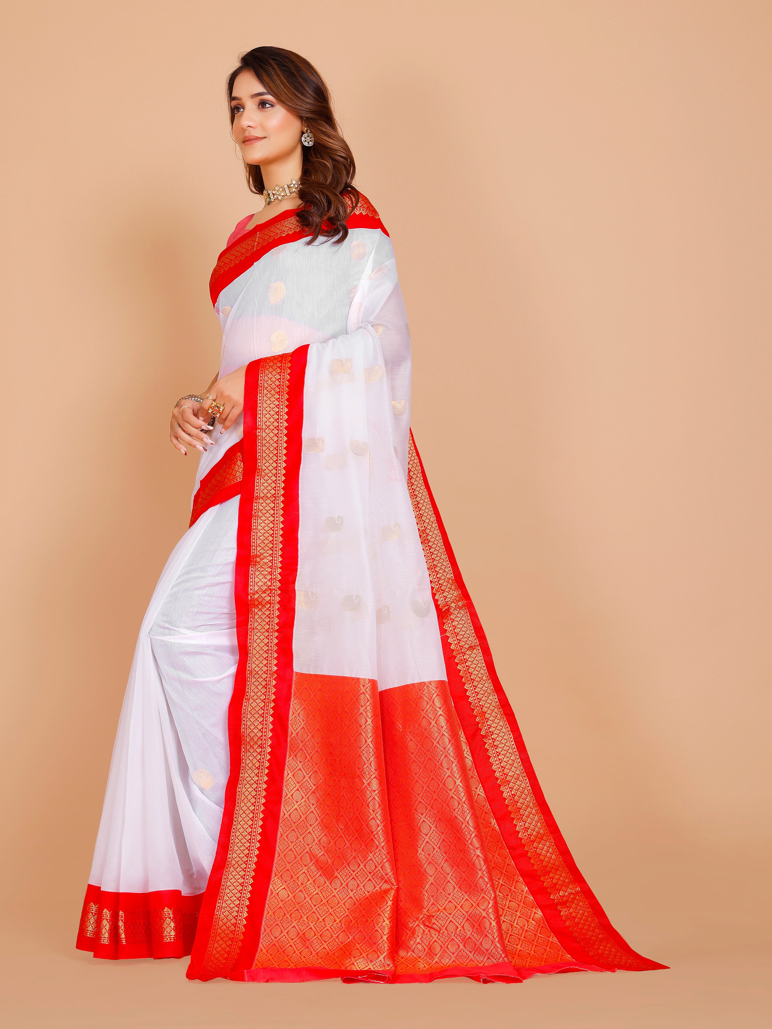 Aavika Saree