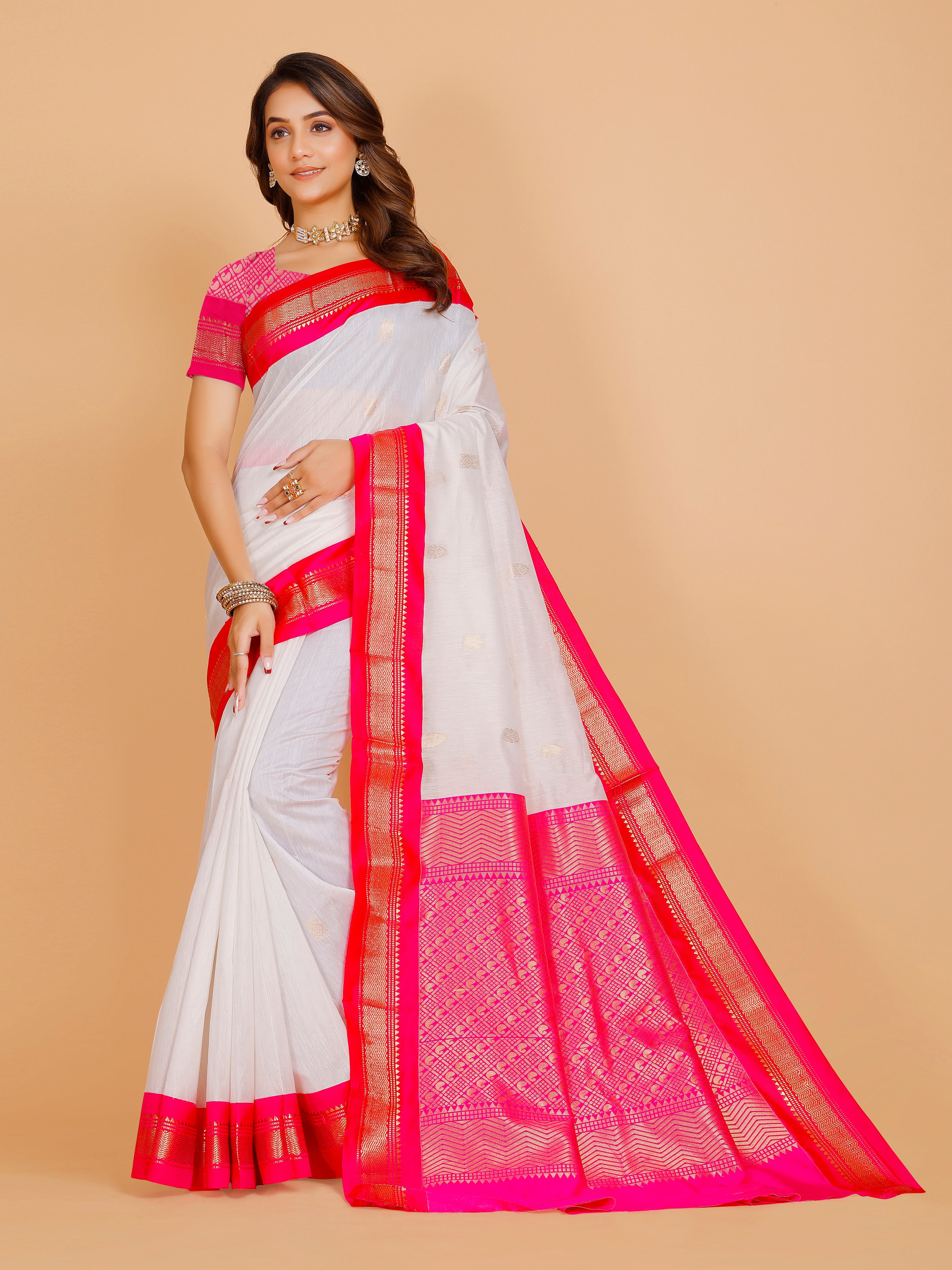 Aavika Saree