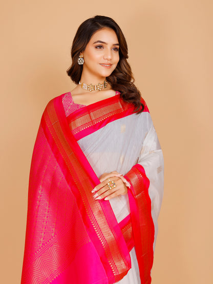 Aavika Saree