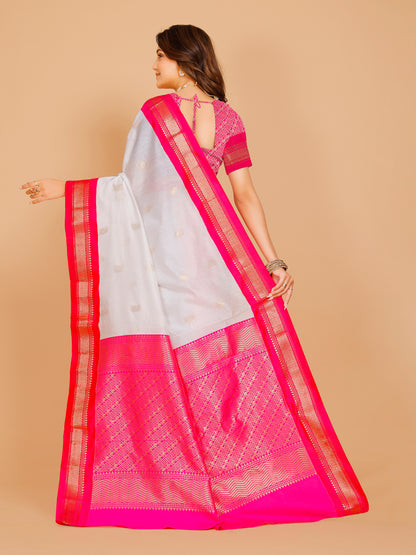 Aavika Saree
