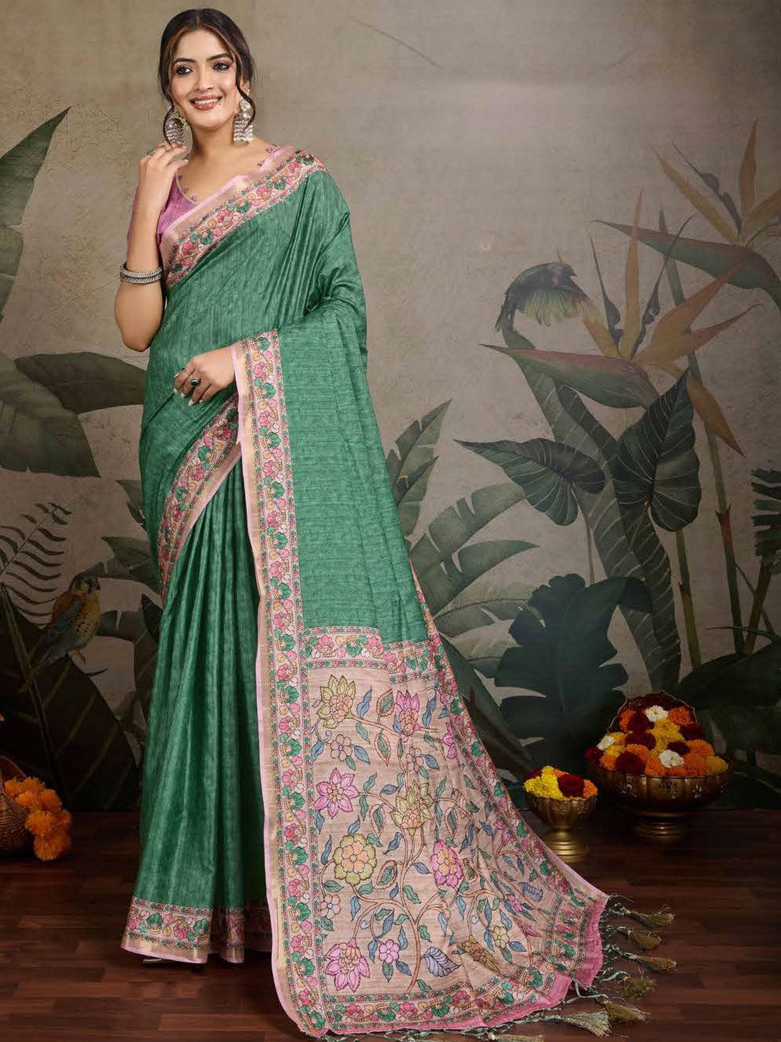 Tara Saree
