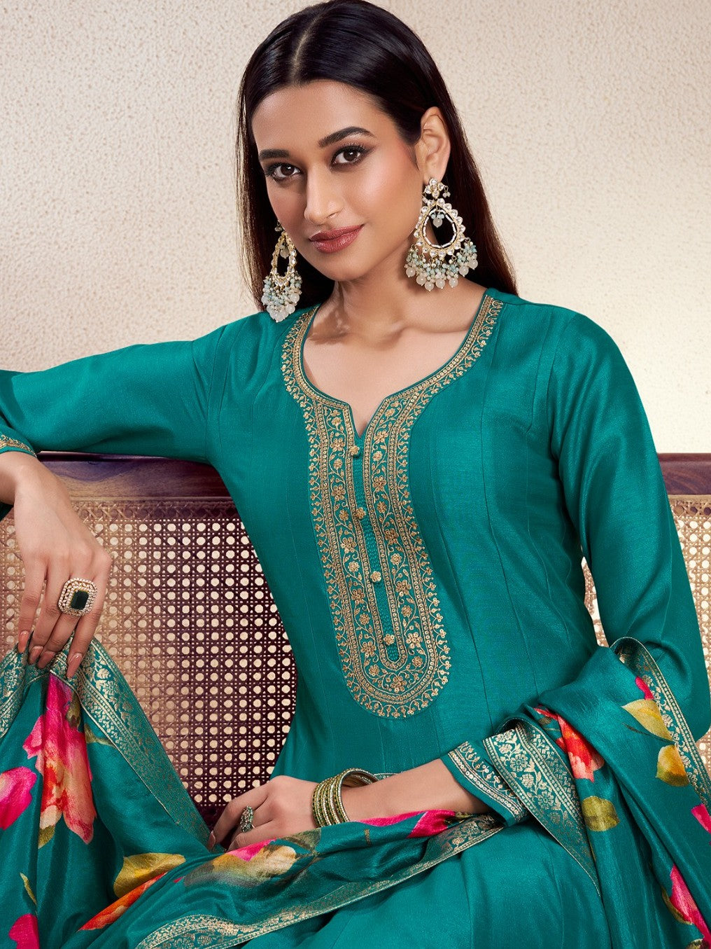 Pari Flair Kamiz &amp; Pant - Roop Darshan