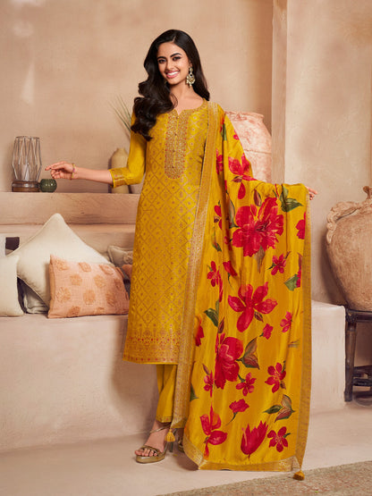 Tara Straight Kamiz &amp; Pant - Roop Darshan