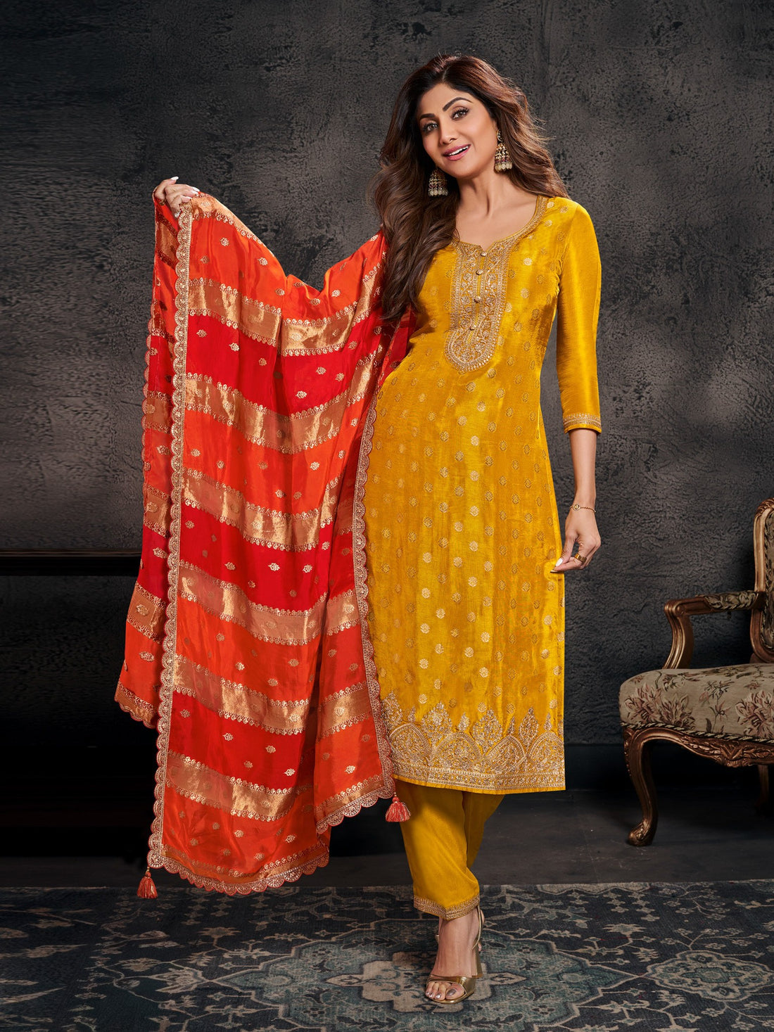 Sachi Straight Kamiz &amp;  Pant - Roop Darshan