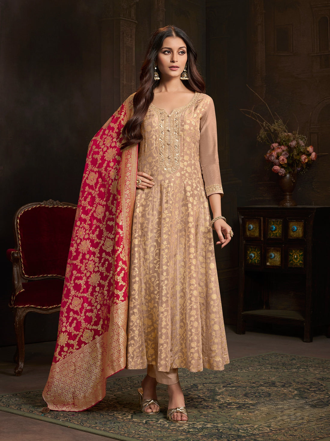 Yami Flair Suit - Roop Darshan