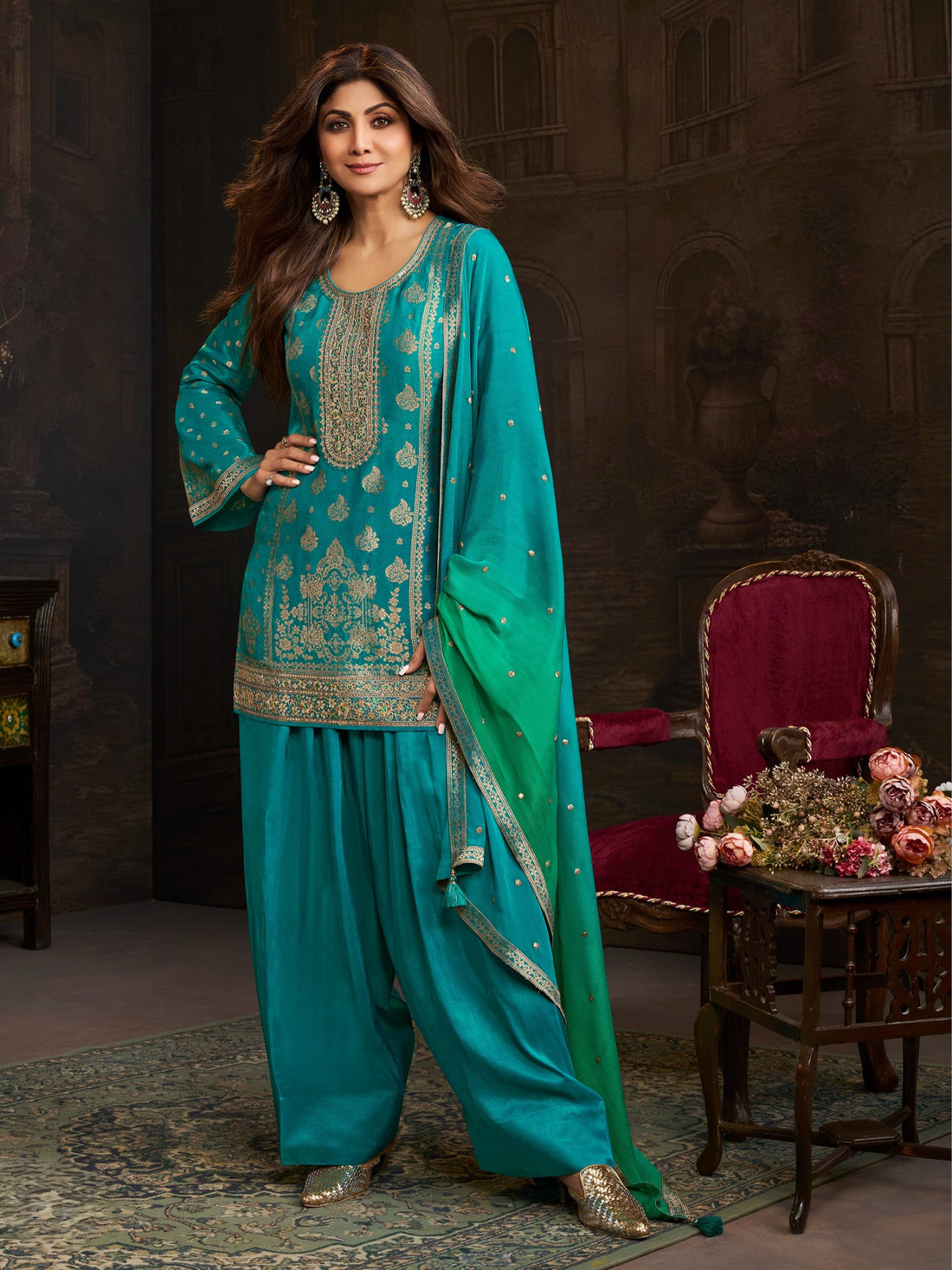 Megha Kamiz &amp; Pant - Roop Darshan