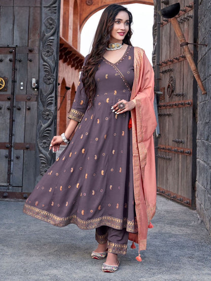 Krisha Kamiz &amp; Pant - Roop Darshan
