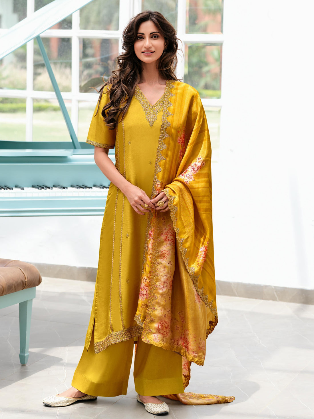 Daniya Kamiz &amp; Pant