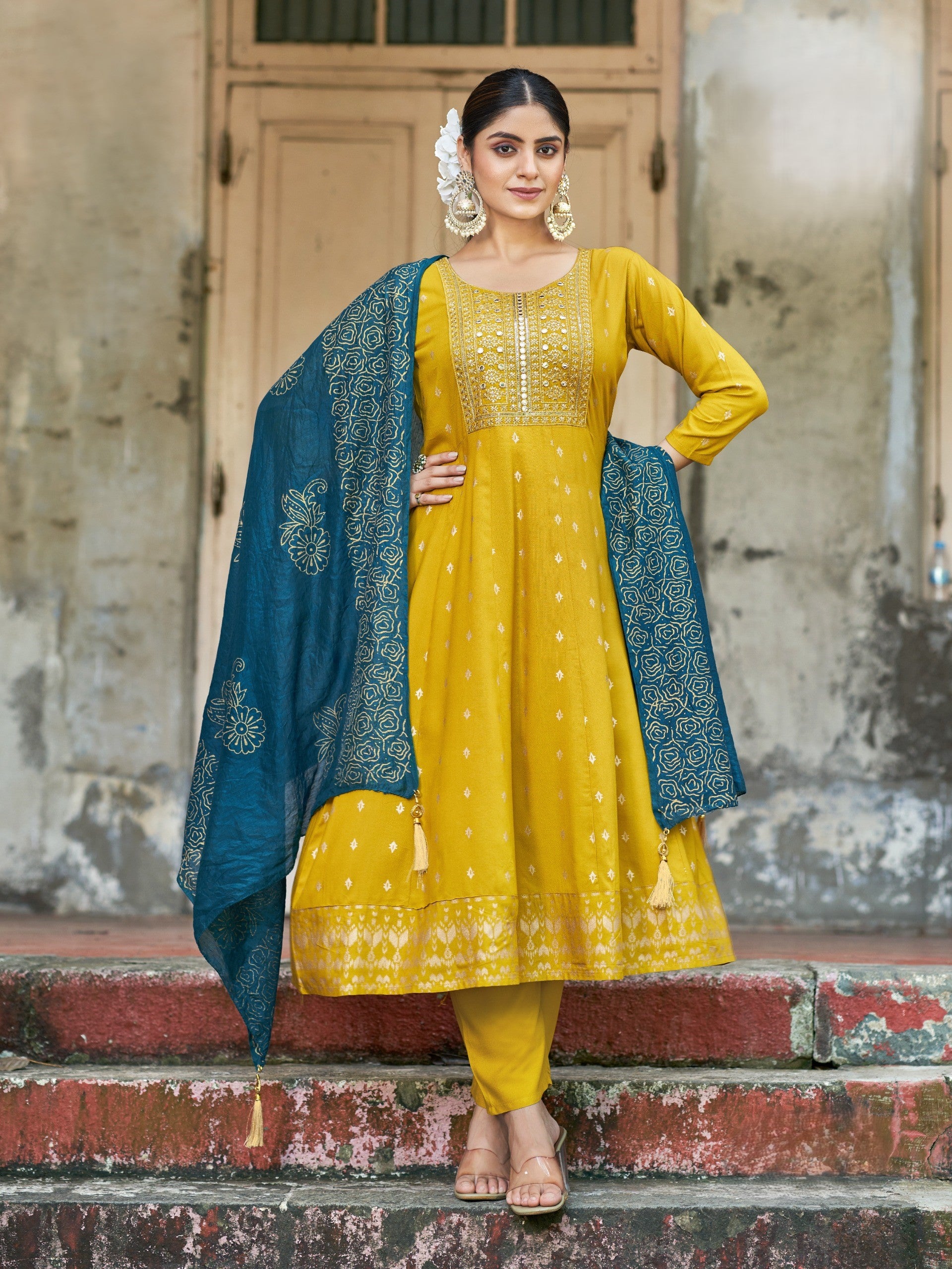 Seema Kamiz &amp; Pant - Roop Darshan