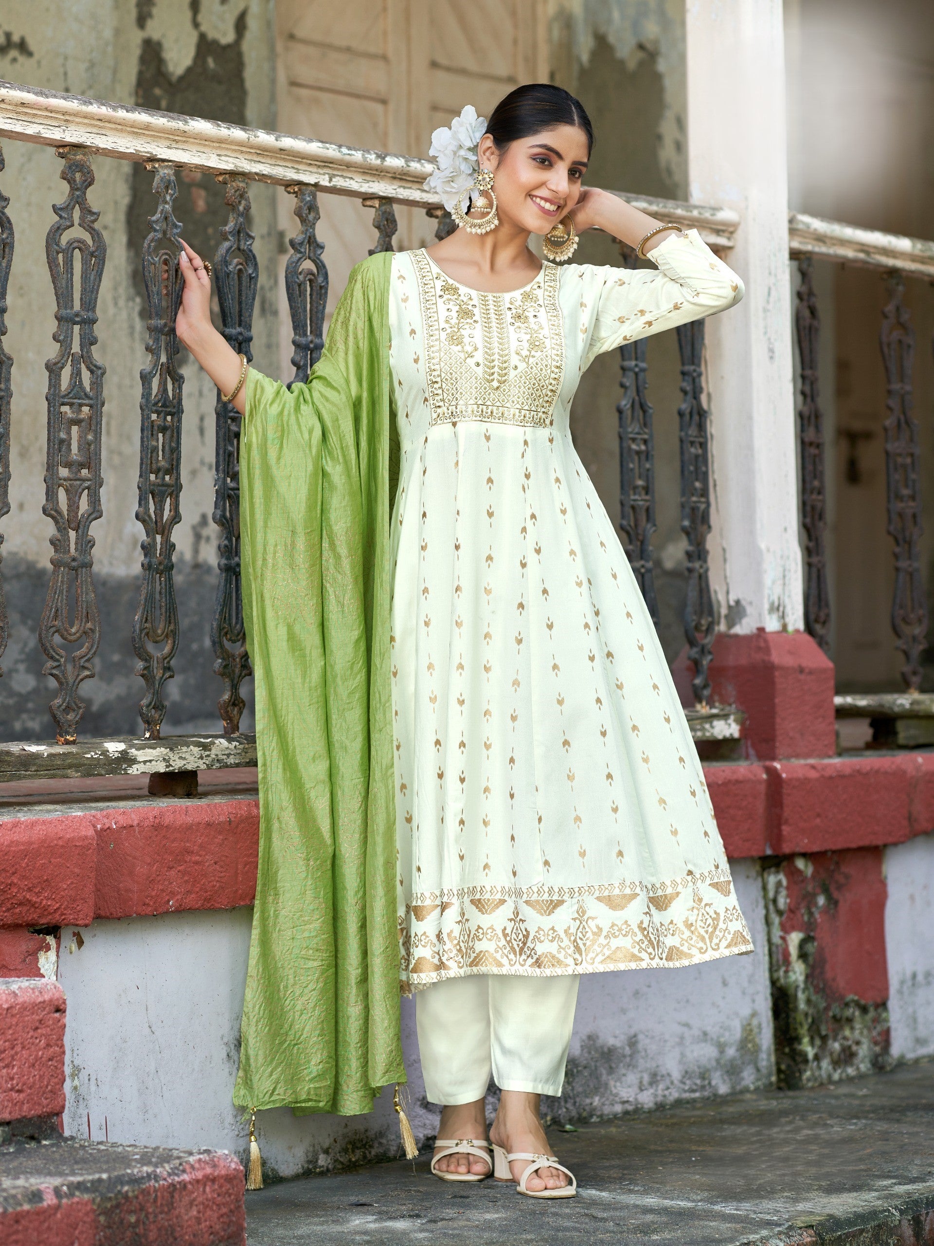 Seema Kamiz &amp; Pant - Roop Darshan