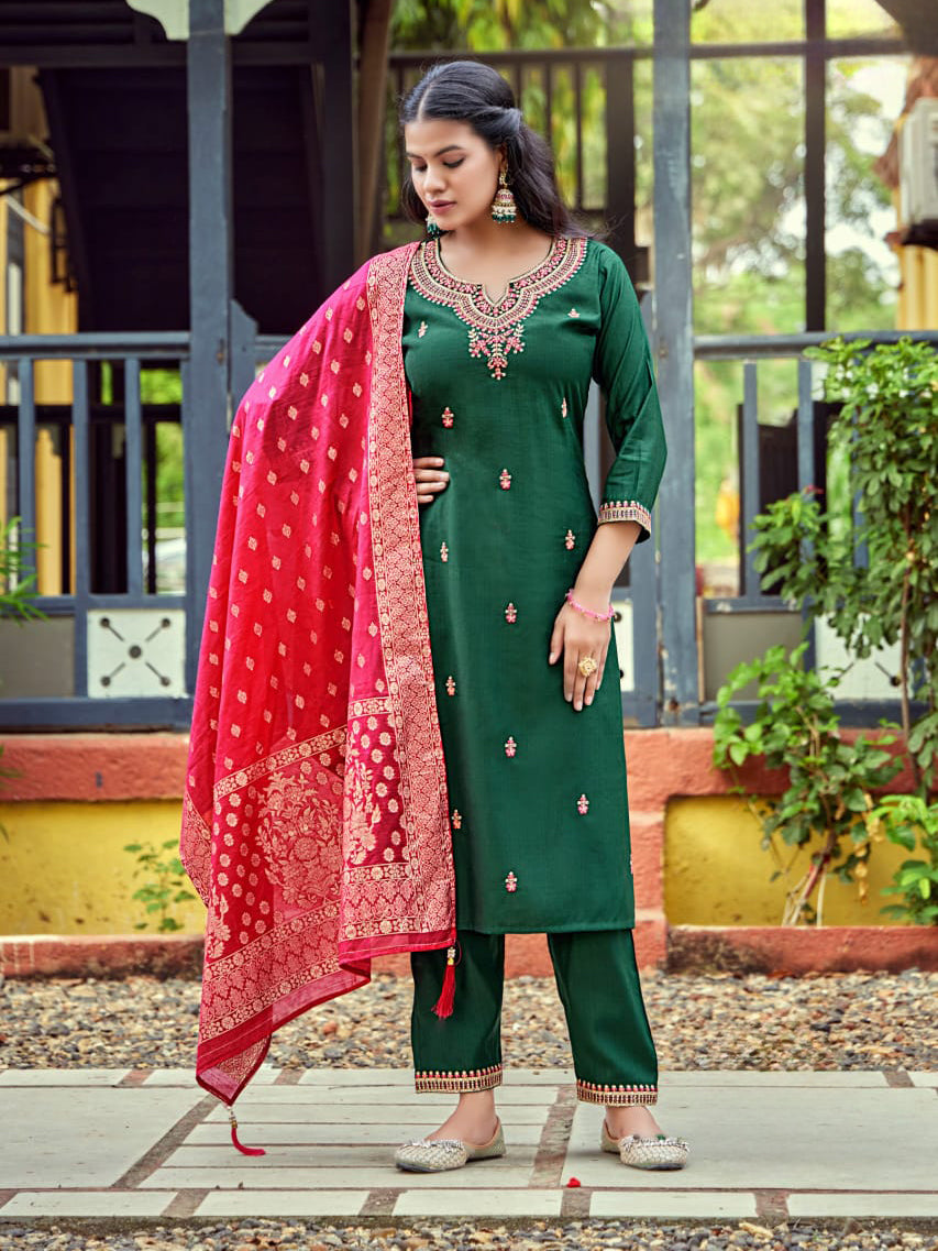 Isha Kamiz &amp; Pant